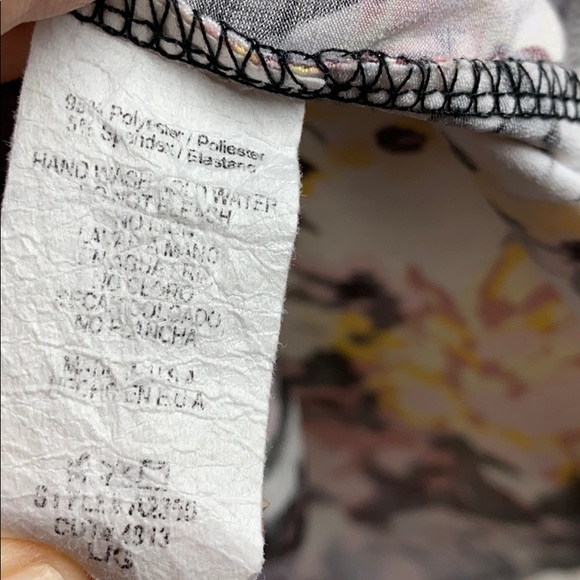 12pm by Mon Ami Boutique Floral Tunic Blouse L - Picture 8 of 10